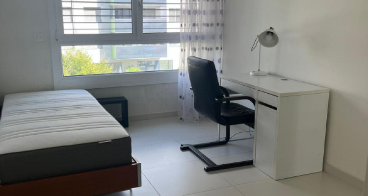 Chambre dans un magnifique appartement situé au Petit Lancy image 1