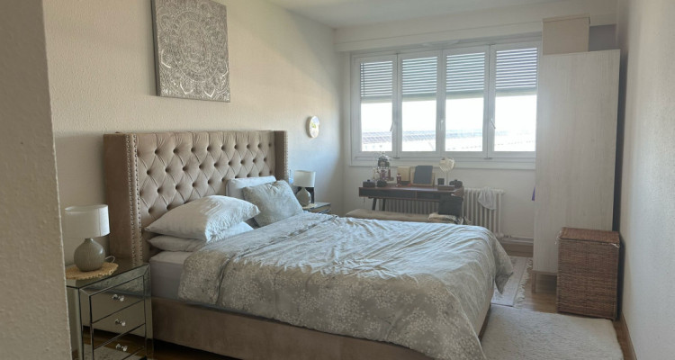 Appartement de 8.5 pièces situé au Petit-Lancy image 6