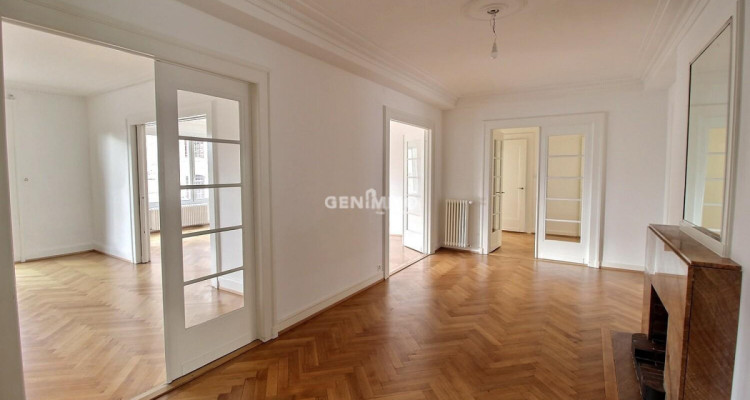 Magnifique Appartement à deux pas du lac image 1