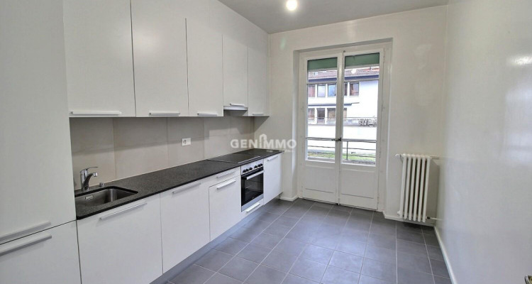 Magnifique Appartement à deux pas du lac image 3