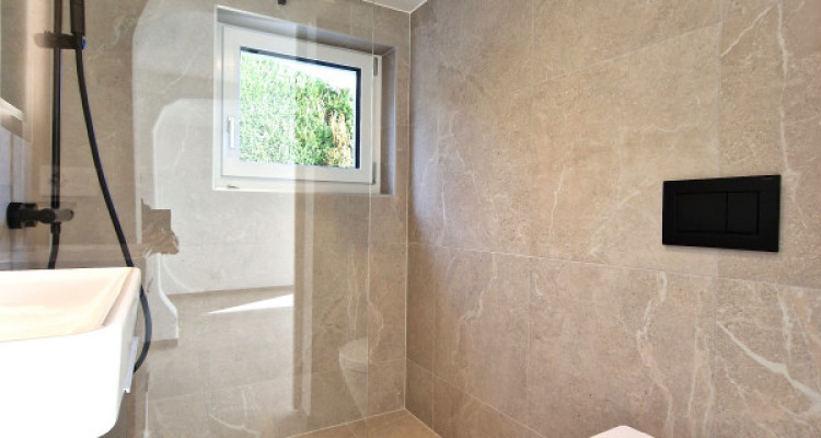 Villa Azur, magnifique piscine et jardin, pompe à chaleur, Bellevue image 8