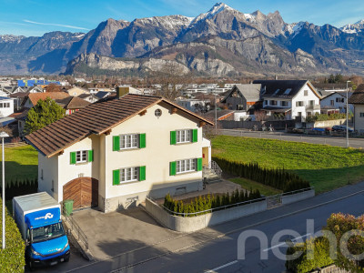 Freistehendes 6.5 Zimmer Einfamilienhaus mit Garten in Wangs image 1