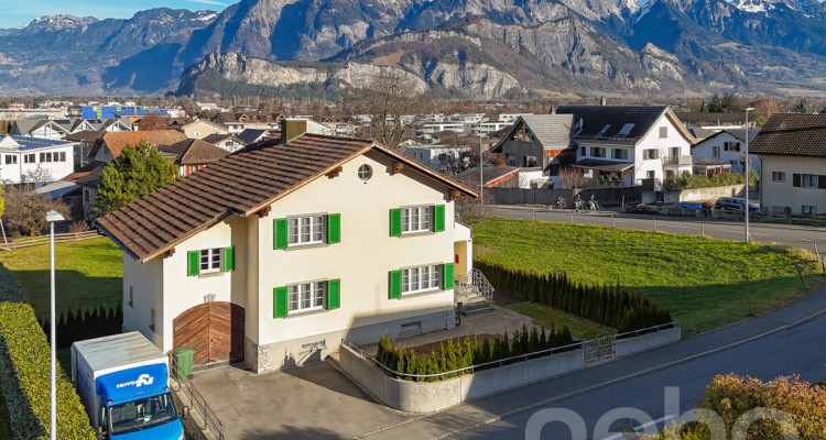 Freistehendes 6.5 Zimmer Einfamilienhaus mit Garten in Wangs image 1