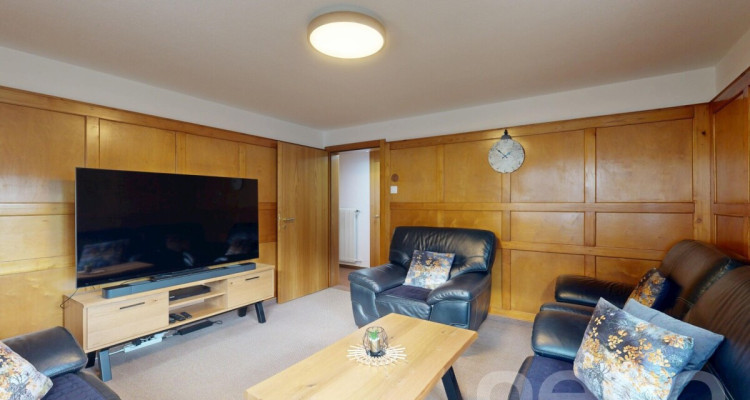 Freistehendes 6.5 Zimmer Einfamilienhaus mit Garten in Wangs image 3