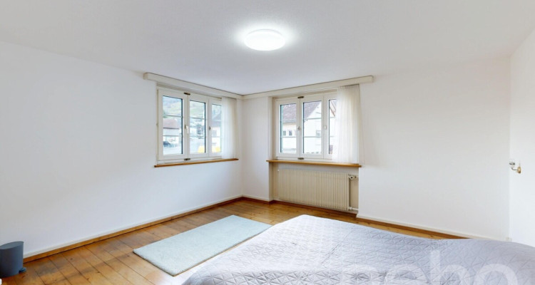 Freistehendes 6.5 Zimmer Einfamilienhaus mit Garten in Wangs image 9