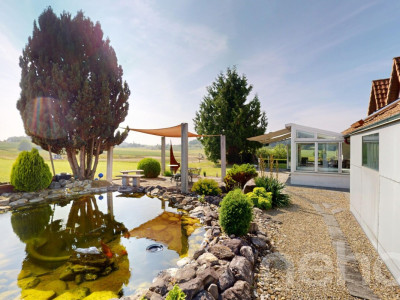 Wunderschönes EFH mit 250m2 Wohnfläche, Pool, Spa und Wintergarten image 1