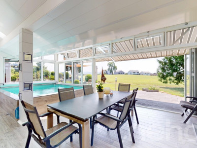 Wunderschönes EFH mit 250m2 Wohnfläche, Pool, Spa und Wintergarten image 8