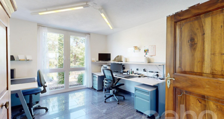 Wunderschönes EFH mit 250m2 Wohnfläche, Pool, Spa und Wintergarten image 9