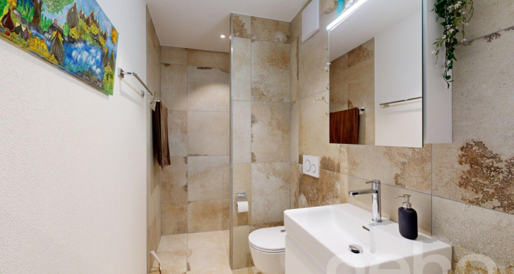 Neuwertige 3.5-Zimmer-Gartenwohnung an idyllischer Wohnlage image 4