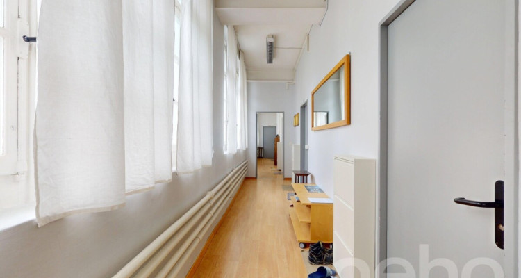 Immeuble lumineux - bon rendement et fort potentiel d?aménagement sup. image 3