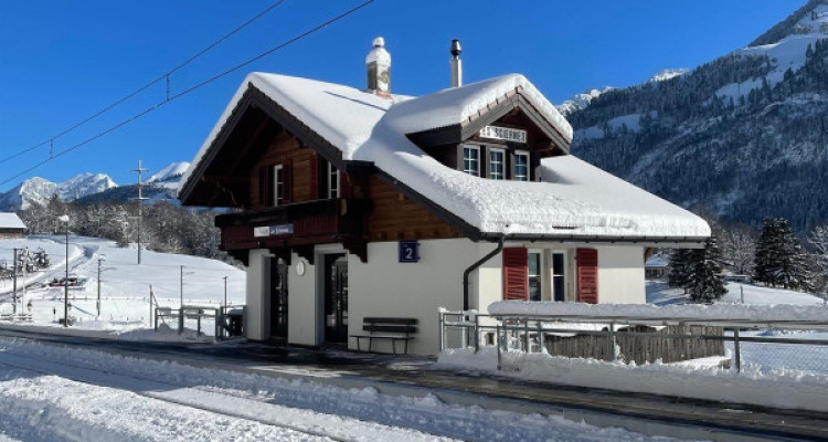 Magnifique ancienne gare du MOB rénovée aux Sciernes d’Albeuve image 1