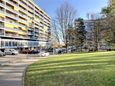 EXCLUSIVITE - Au coeur du quartier des Organisations Internationales image 1