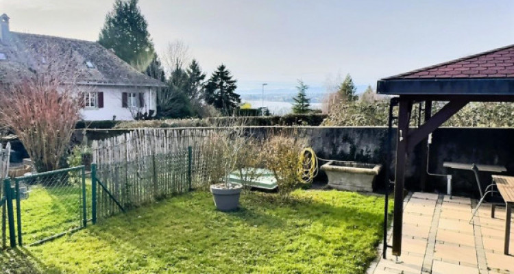 Superbe appartement en viager occupé sans rente avec piscine et vue Lac image 3