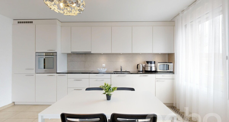 Appartement 4.5 pièces lumineux avec balcon à Payerne image 2