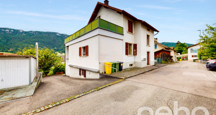 Immeuble de rendement | 13 garages | et Terrain constructible ! image 2