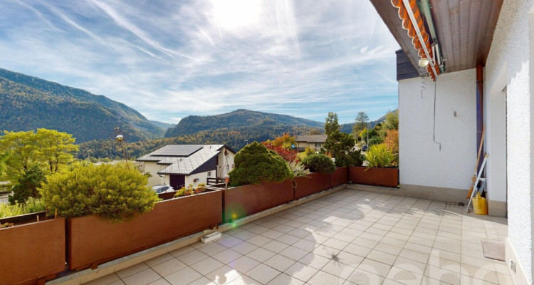 Maison familiale lumineuse avec vue dégagée image 2