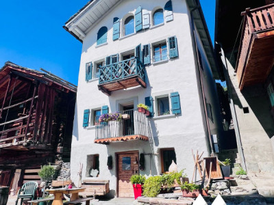 IMMEUBLE DE RENDEMENT, MASE ( MONT-NOBLE ) image 1