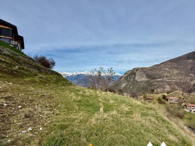 TERRAIN CONSTRUCTIBLE DE 2960  M2, VEX image 3