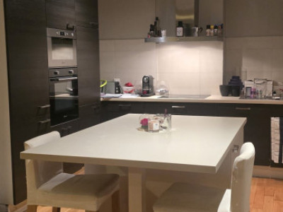 Appartement meublé de 2,5 pièces au 6ème étage situé à Genève 1205 image 4