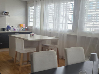 Appartement meublé de 2,5 pièces au 6ème étage situé à Genève 1205 image 1