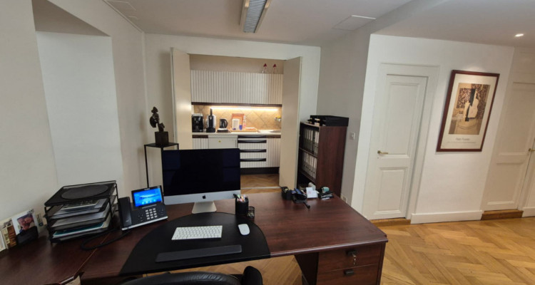 🏢 REPRISE DE BAIL - LOCAL COMMERCIAL D’EXCEPTION (87 m²)  image 4