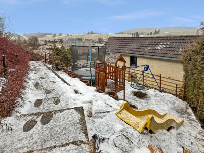 Maison individuelle rénovée avec de grands espaces image 2