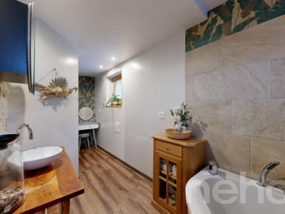 Maison individuelle rénovée avec de grands espaces image 9