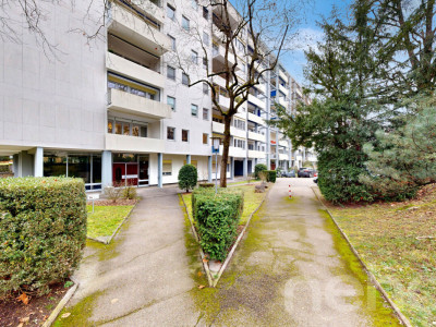 Appartement lumineux avec balcon et piscine à Champel image 7