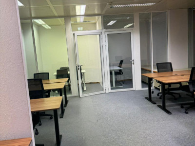 Bureau moderne de 100 m2 a remettre – Air Center, secteur aéroport / Blandonnet image 2