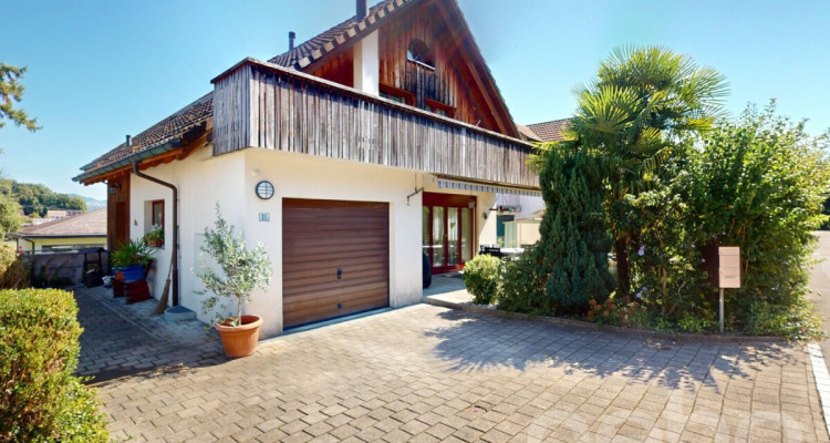 Freistehendes Einfamilienhaus mit viel Platz und Charme image 2