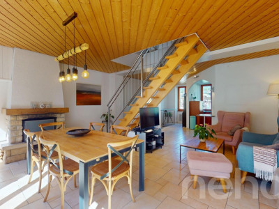 Magnifique maison mitoyenne rénovée au c?ur du village image 1