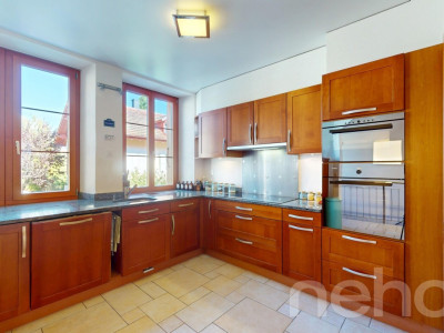 Magnifique maison mitoyenne rénovée au c?ur du village image 4