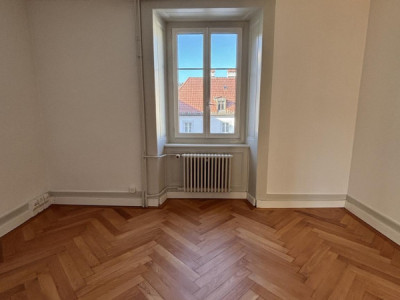 Appartement lumineux en centre-ville image 8