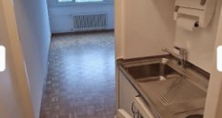 Appartement 2,5 pièces situé à Thônex image 4