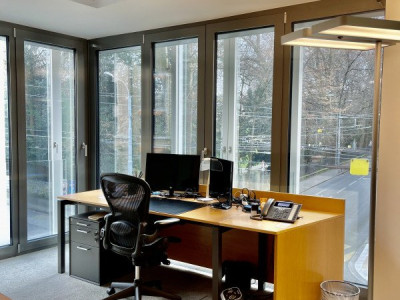 Reprise de bail: Bureaux modernes & meublés – 242 m² – Genève (Eaux-Vives / Lac) image 4