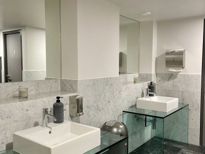 Reprise de bail: Bureaux modernes & meublés – 242 m² – Genève (Eaux-Vives / Lac) image 11