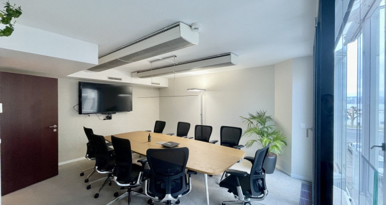 Reprise de bail: Bureaux modernes & meublés – 242 m² – Genève (Eaux-Vives / Lac) image 8