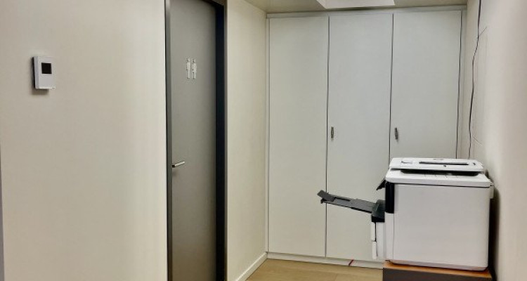 Reprise de bail: Bureaux modernes & meublés – 242 m² – Genève (Eaux-Vives / Lac) image 10