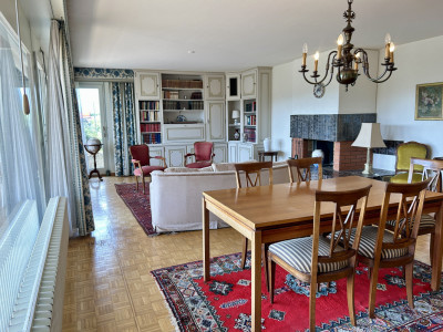 Magnifique avec grand balcon couvert et accès direct au jardin image 2