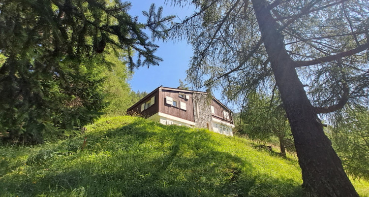 Tzoumaz – A vendre un chalet en duplex de 5.5 pièces en pleine nature image 1