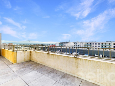 Attique élégant de 3.5 pièces à Nyon avec panorama lac et montagne image 4