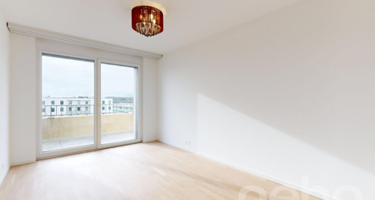 Attique élégant de 3.5 pièces à Nyon avec panorama lac et montagne image 8