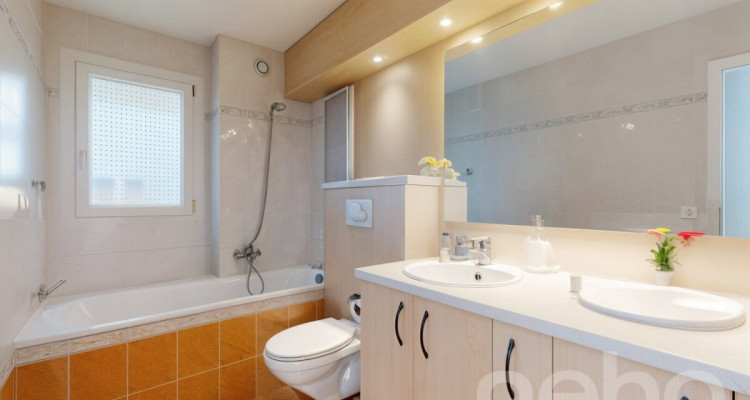 Maison mitoyenne au centre du village avec vue sur la forêt image 12