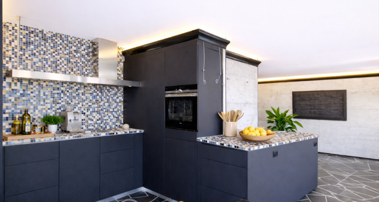 Attique d’exception de 3.5 pièces avec terrasse panoramique et garage image 5