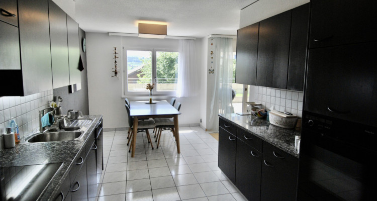 Schöne 5,5-Zimmer-Wohnung mit Garten und Blick auf die Freiburger Alpen 🏔️ image 6