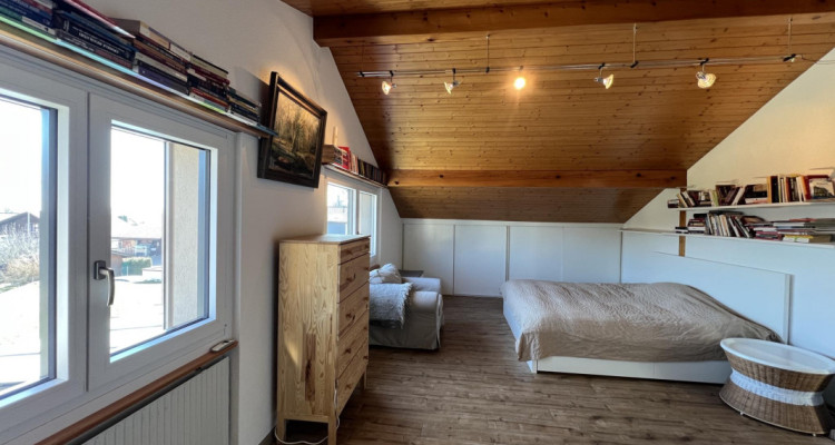 Propriété multifamiliale contemporaine au Val-de-Ruz, nichée dans un environnement verdoyant et calme image 6