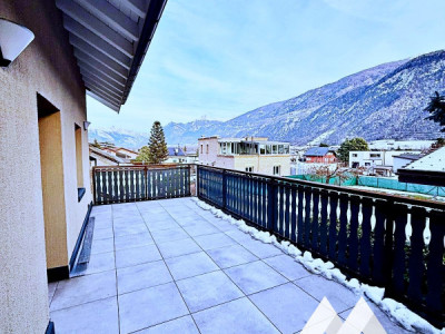 SAINT-LÉONARD - DUPLEX 4.5 PCES - ENTIÈREMENT RÉNOVÉ - TERRASSE image 1