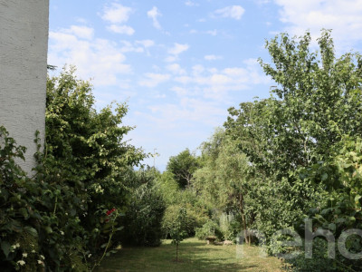 Maison rénovée avec jardin dans un emplacement d?exception image 5