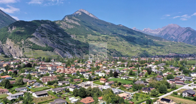 Maison individuelle 4,5 pièces de 160 m2 avec terrasse-pelouse + sous-sol image 4