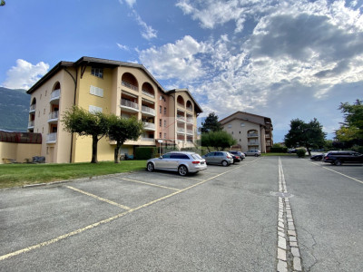 Superbe studio meublé avec balcon sud et vue sur les montagnes à louer aux bains de Saillon image 12
